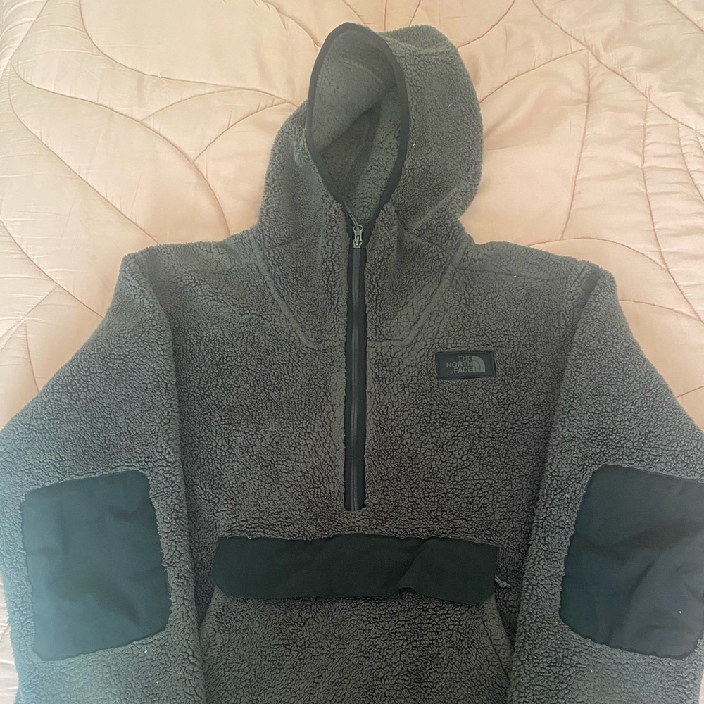 The North Face XL Sherpa Jacket